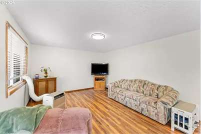 177 S Heather St, Cornelius, OR 97113 - Photo 33