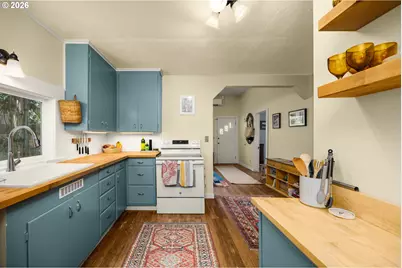 1025 Pine St, Hood River, OR 97031 - Photo 7