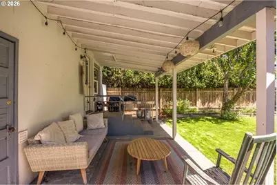 1025 Pine St, Hood River, OR 97031 - Photo 17