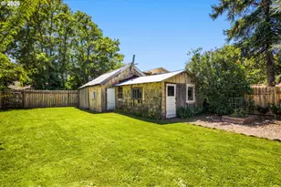 1025 Pine St, Hood River, OR 97031 - Photo 21