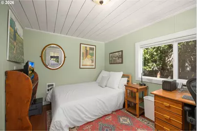 1025 Pine St, Hood River, OR 97031 - Photo 15