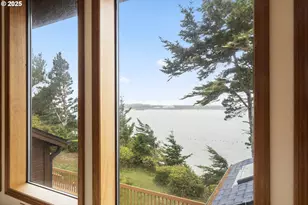 620 John Ave, Coos Bay, OR 97420 - Photo 23