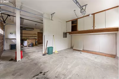 620 John Ave, Coos Bay, OR 97420 - Photo 39