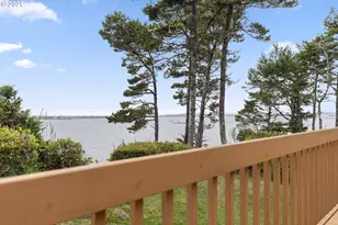 620 John Ave, Coos Bay, OR 97420 - Photo 43