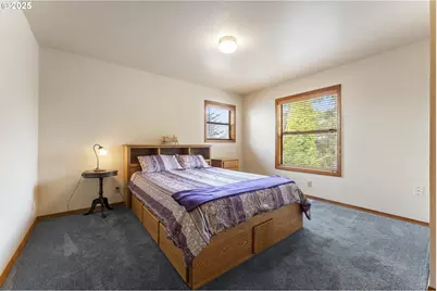 620 John Ave, Coos Bay, OR 97420 - Photo 35