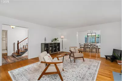 13820 SW Hart Rd, Beaverton, OR 97008 - Photo 9