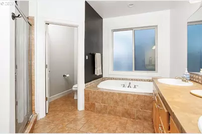 525 E 17th Cir, La Center, WA 98629 - Photo 15