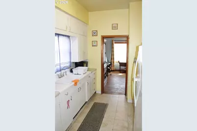 212 Concord St, Helix, OR 97835 - Photo 7