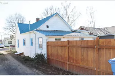 212 Concord St, Helix, OR 97835 - Photo 17