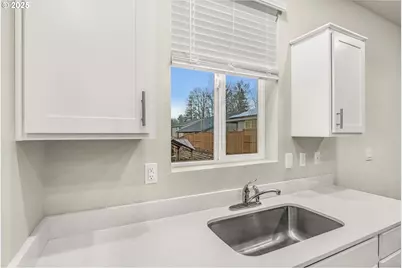 3169 SE 34th St, Gresham, OR 97080 - Photo 7