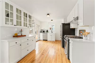 4000 NE 66th Ave, Portland, OR 97213 - Photo 11