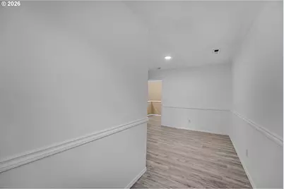 1070 SE Nazomi Ave, Hillsboro, OR 97123 - Photo 19