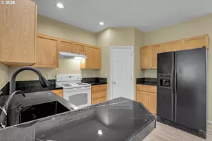 1070 SE Nazomi Ave, Hillsboro, OR 97123 - Photo 13