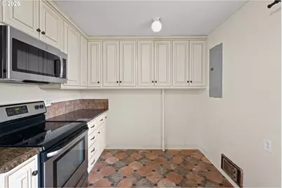 4008 E 14th St, Vancouver, WA 98661 - Photo 11