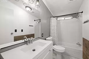 1819 SE Orient Dr, Gresham, OR 97080 - Photo 21