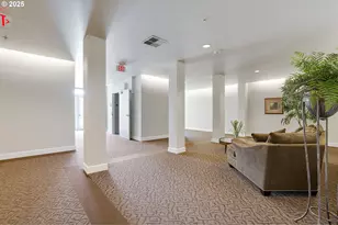 707 N Hayden Island Dr, Portland, OR 97217 - Photo 35