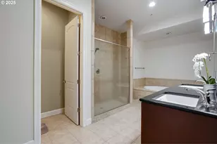 707 N Hayden Island Dr, Portland, OR 97217 - Photo 17