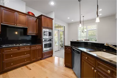 707 N Hayden Island Dr #226, Portland, OR 97217 - Photo 11