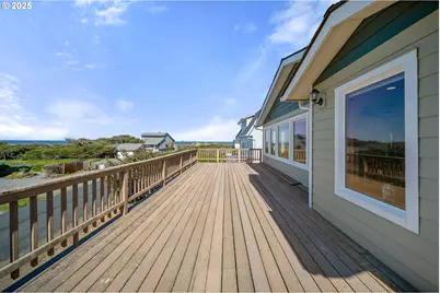 93885 Boulder Pl, Gold Beach, OR 97444 - Photo 37