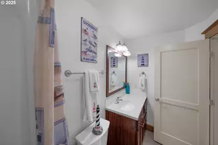 93885 Boulder Pl, Gold Beach, OR 97444 - Photo 17