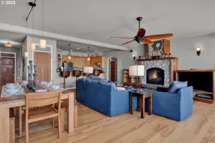 118 NW Oceania Dr, Waldport, OR 97394 - Photo 9