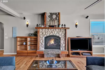118 NW Oceania Dr, Waldport, OR 97394 - Photo 11
