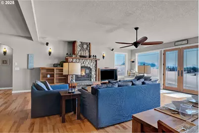 118 NW Oceania Dr, Waldport, OR 97394 - Photo 11