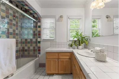 5321 SW Menefee Dr, Portland, OR 97239 - Photo 23