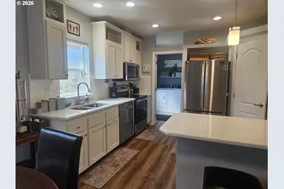 1565 53rd St, Florence, OR 97439 - Photo 9