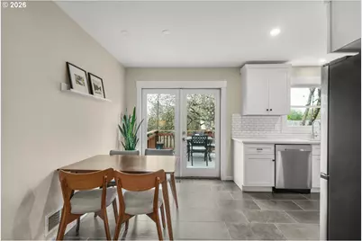 5921 SW 45th Ave, Portland, OR 97221 - Photo 9