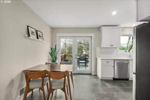 5921 SW 45th Ave, Portland, OR 97221 - Photo 9