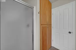 229 Mackin Ave, Eugene, OR 97404 - Photo 25