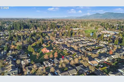 229 Mackin Ave, Eugene, OR 97404 - Photo 45