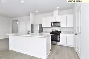 1333 Owl Ave, Woodburn, OR 97071 - Photo 9