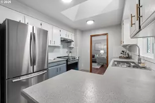 5508 SW Cameron Rd, Portland, OR 97221 - Photo 17