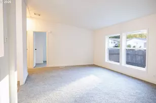 17957 S Country Village Dr, Oregon City, OR 97045 - Photo 5