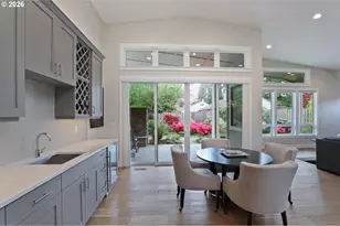 5686 SW 87th Ave, Portland, OR 97225 - Photo 11