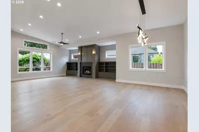 5686 SW 87th Ave, Portland, OR 97225 - Photo 3