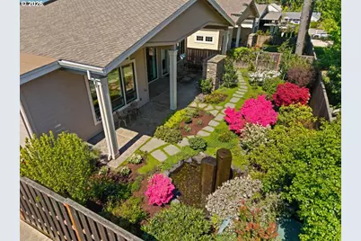 5686 SW 87th Ave, Portland, OR 97225 - Photo 33