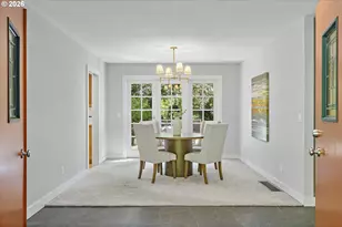 361 Berwick Rd, Lake Oswego, OR 97034 - Photo 3