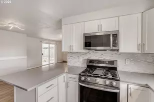 17337 SW Pacifica Ct, Beaverton, OR 97006 - Photo 11