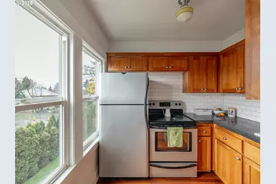 4763 N Lombard St #8, Portland, OR 97203 - Photo 11