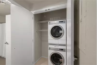 1718 NE 11th Ave #205, Portland, OR 97212 - Photo 17