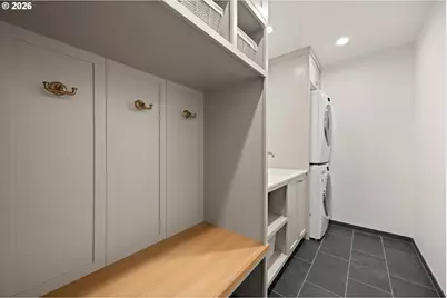 1430 SW Highland Rd, Portland, OR 97221 - Photo 29