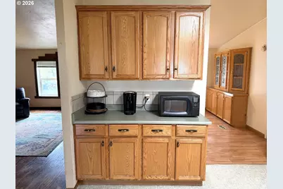 2693 Arnold Ave, Eugene, OR 97402 - Photo 5