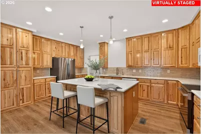 532 E Water St, Lafayette, OR 97127 - Photo 11