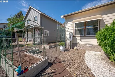532 E Water St, Lafayette, OR 97127 - Photo 41