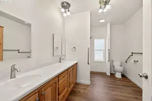 532 E Water St, Lafayette, OR 97127 - Photo 25