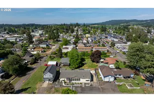 532 E Water St, Lafayette, OR 97127 - Photo 45