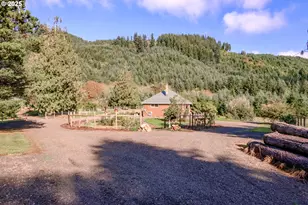 9602 Harlan Rd, Eddyville, OR 97343 - Photo 5